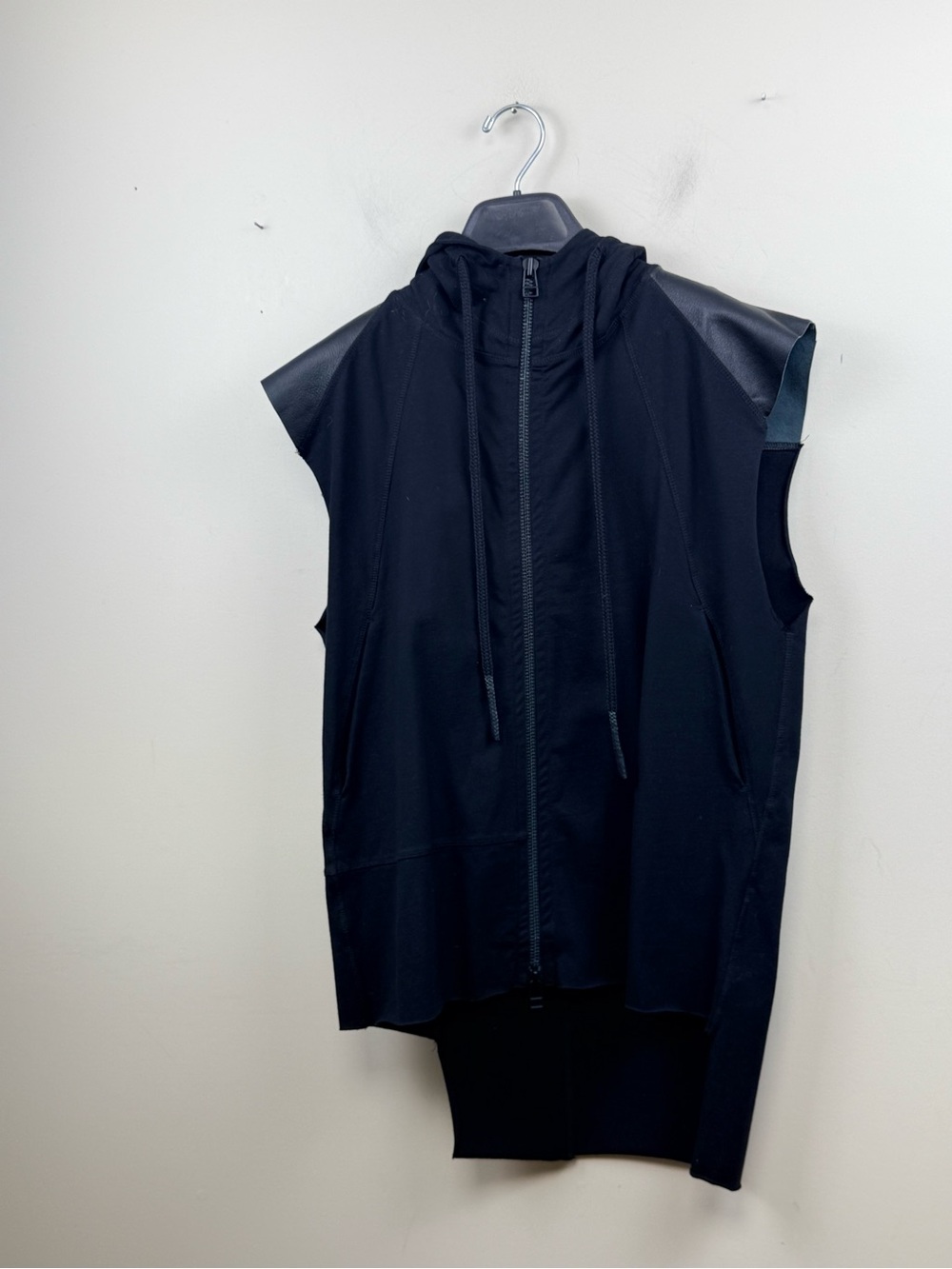 BARBARA I GONGINI drkrooms black hooded asymmetric vest lamb leather XL